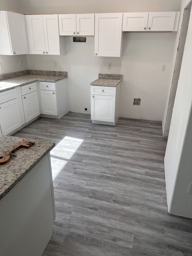 Kitchen, gray plank